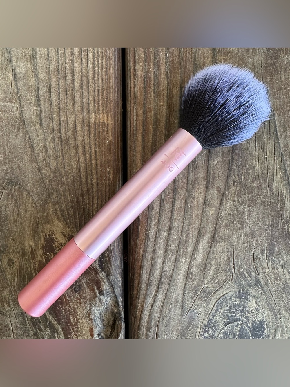 Real Techniques- Blush Brush- 400